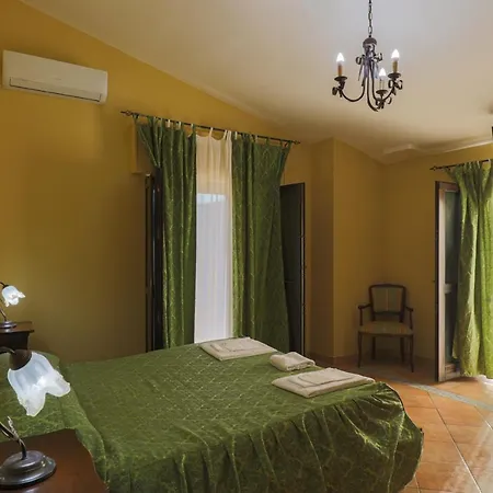 Petrilli Alloggio per agriturismo *